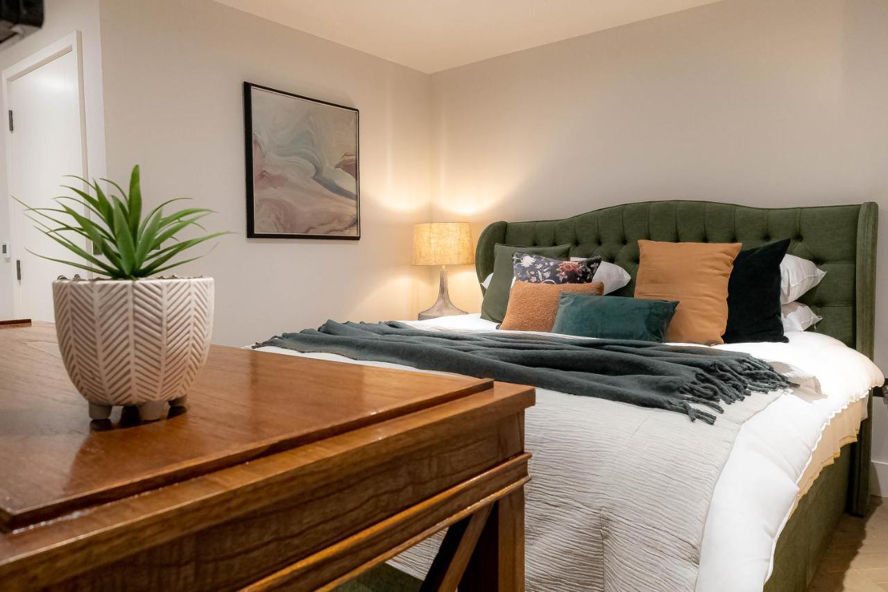 Three Bedroom Near Brick Lane By Belvilla London Exteriör bild